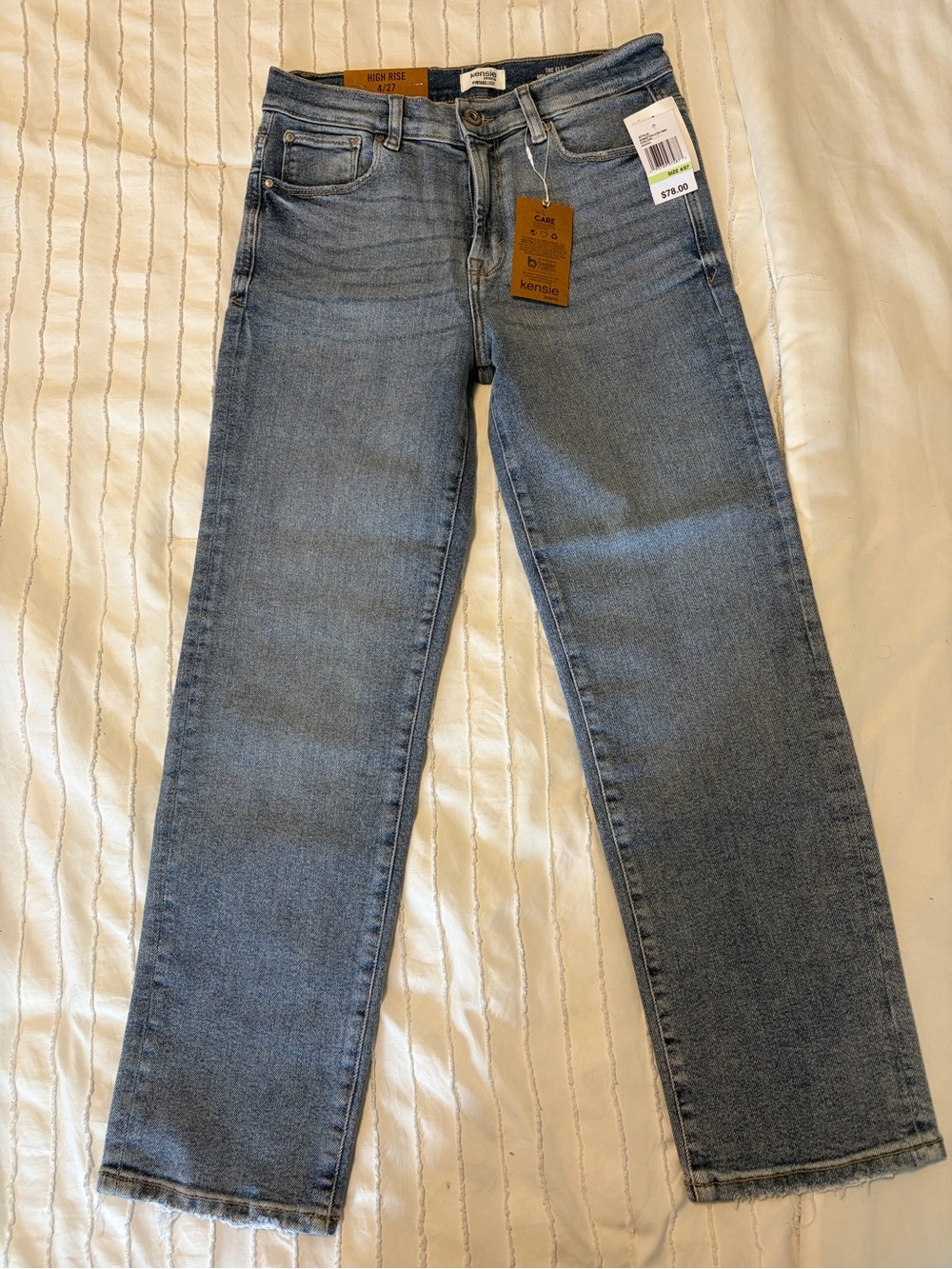 Kensie high rise Straight-Leg Jeans in Light Blue Wash size 4